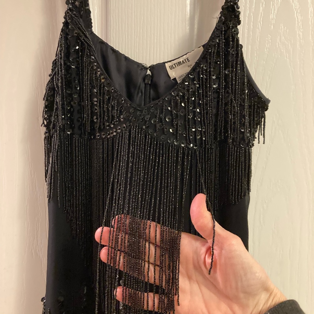 Gorgeous Vintage Beaded Dress. 100% Silk. Sequins and beads. Size Small. - Picture 2 of 9